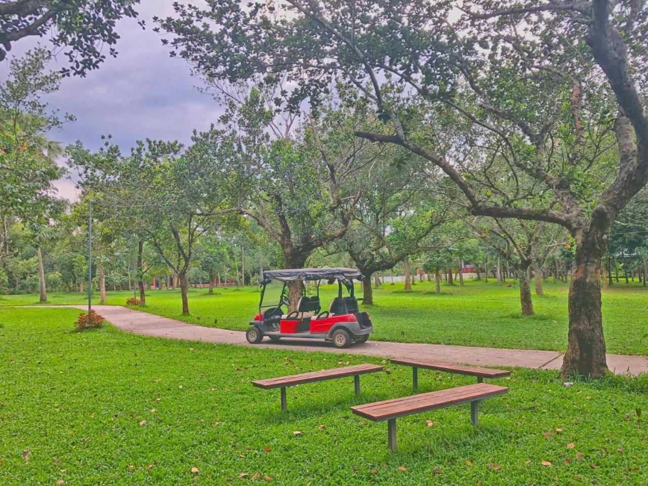 Sarah Resort Gazipur Екстер'єр фото