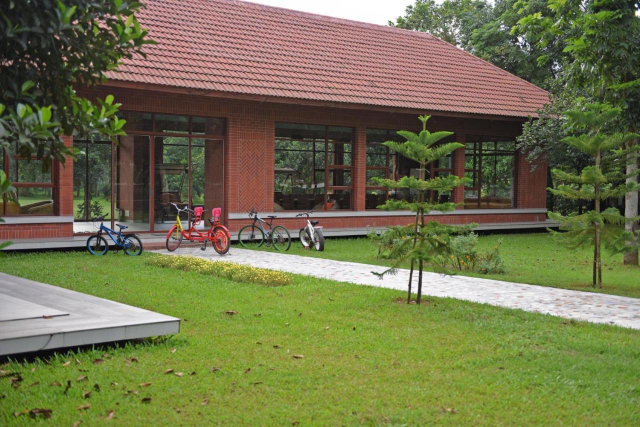 Sarah Resort Gazipur Екстер'єр фото