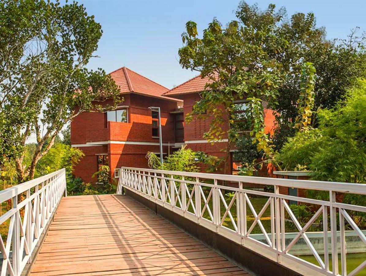 Sarah Resort Gazipur Екстер'єр фото