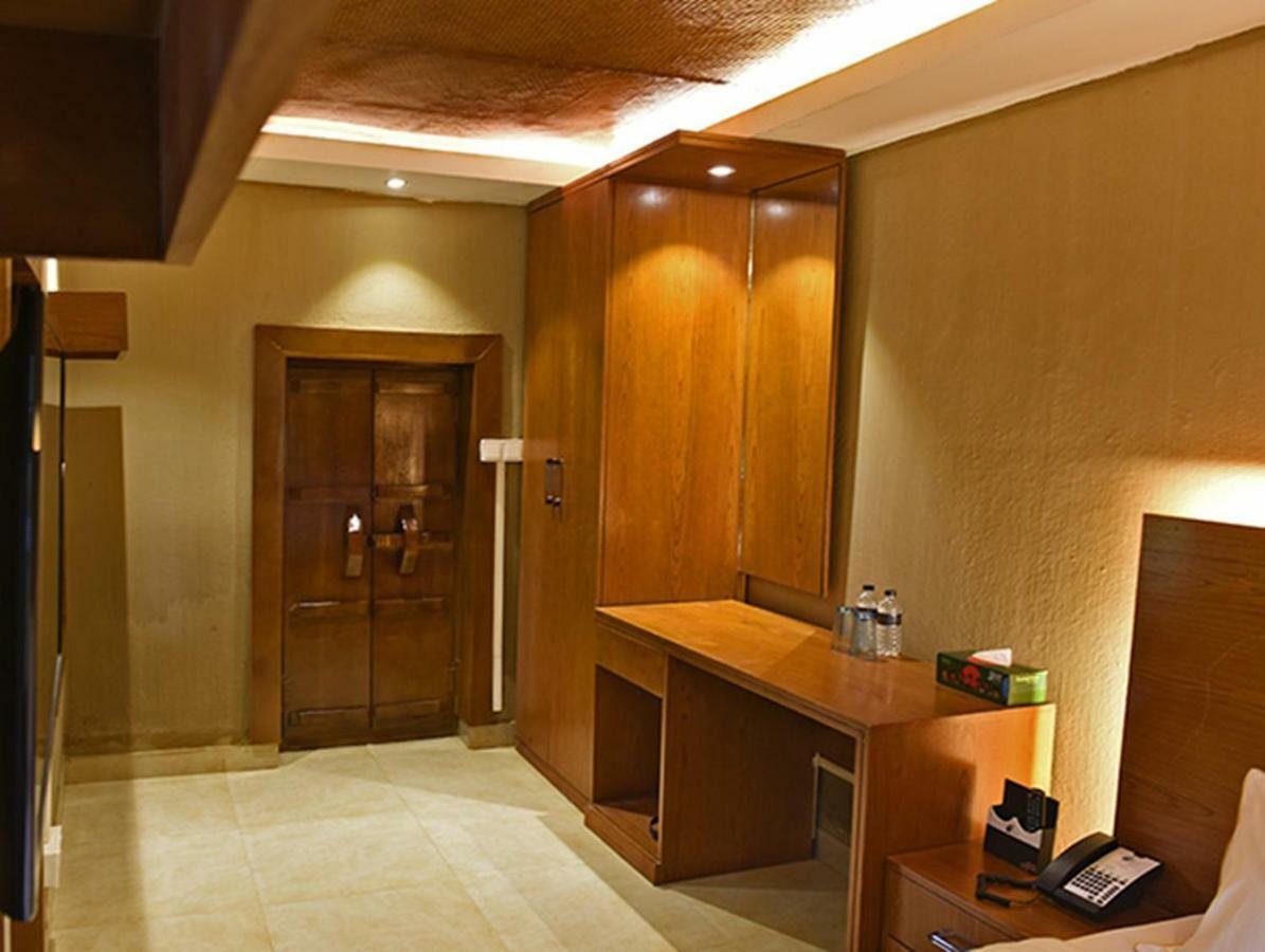 Sarah Resort Gazipur Екстер'єр фото