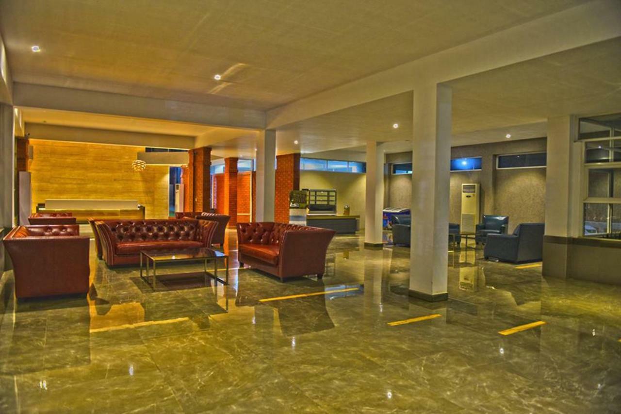 Sarah Resort Gazipur Екстер'єр фото